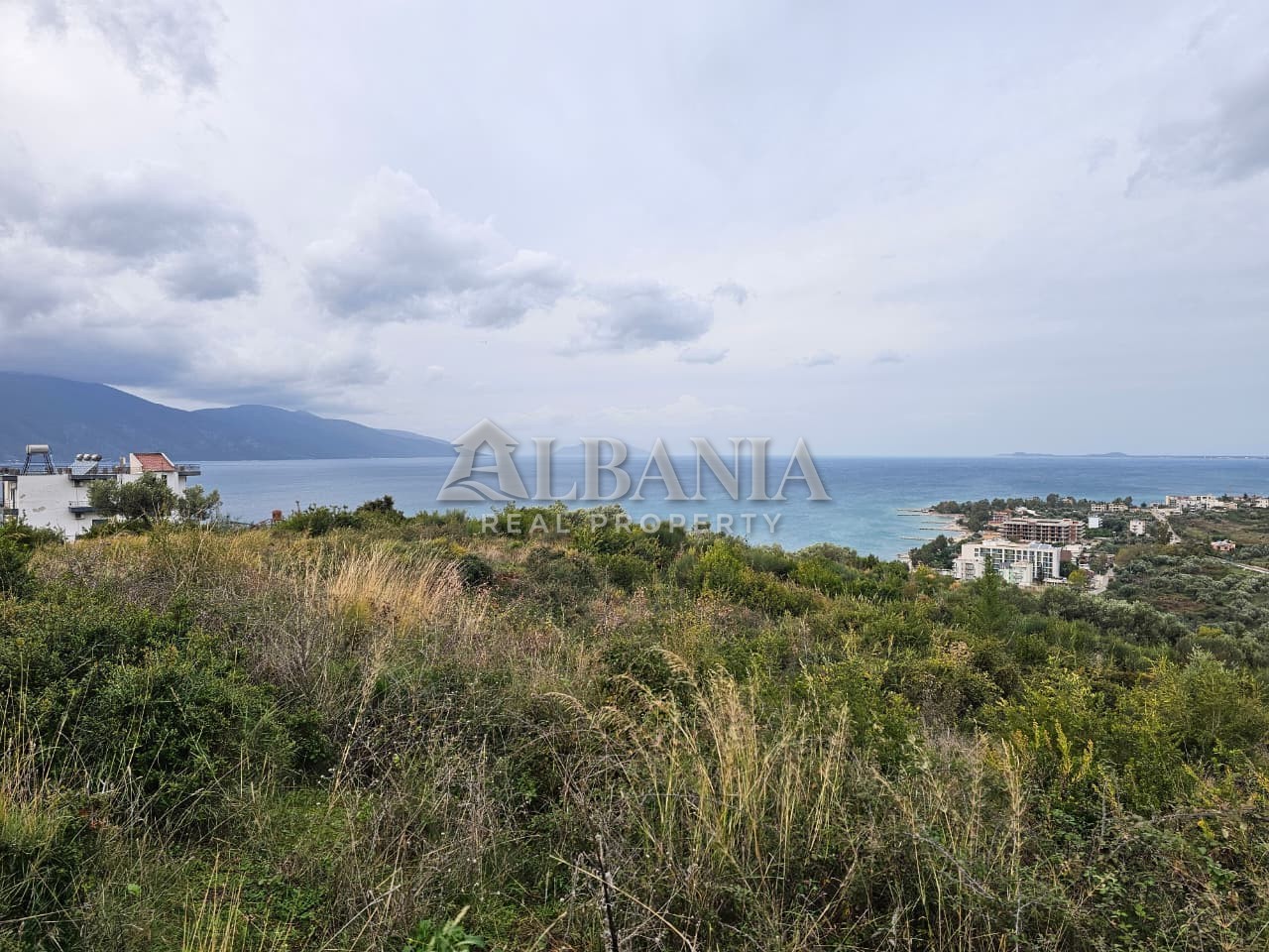Parcelas 1 200 m² Radhime, Albania